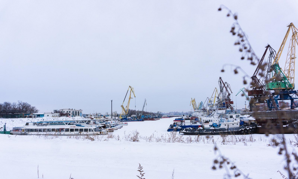 Снежный сон, скрытый за проходной: куда на зиму исчезают теплоходы