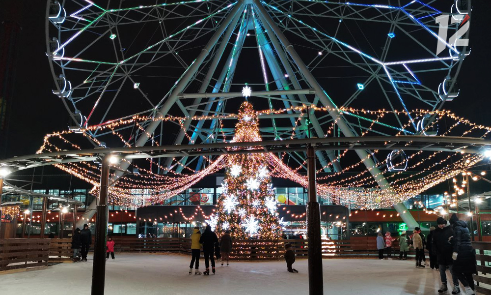 Омичи могут оценить новогоднее оформление города