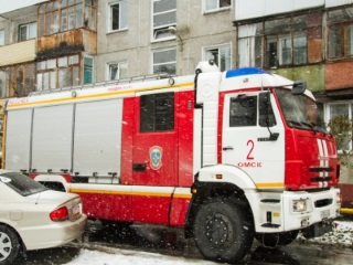 В Омске из-за микроволновки загорелась пятиэтажка