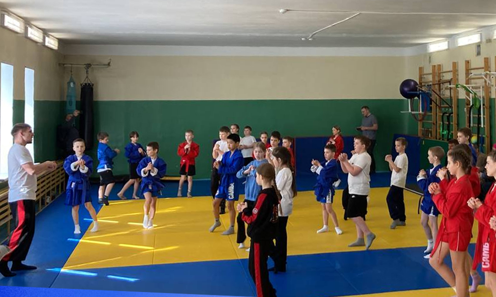 Омские школьники победили в трёх возрастных группах «Школьной лиги самбо»