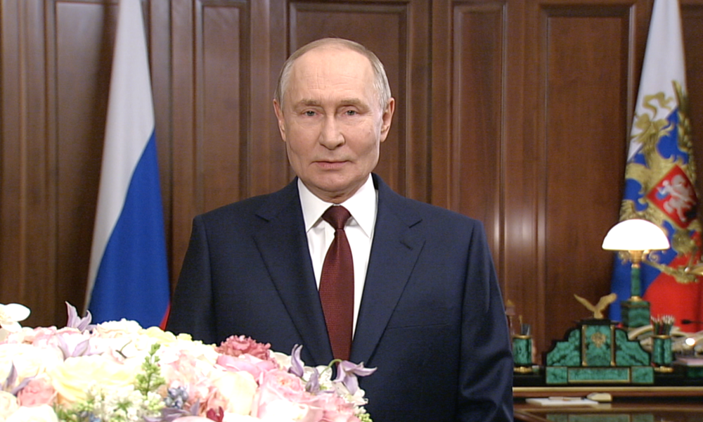 Владимир Путин поздравил российских женщин с 8 Марта