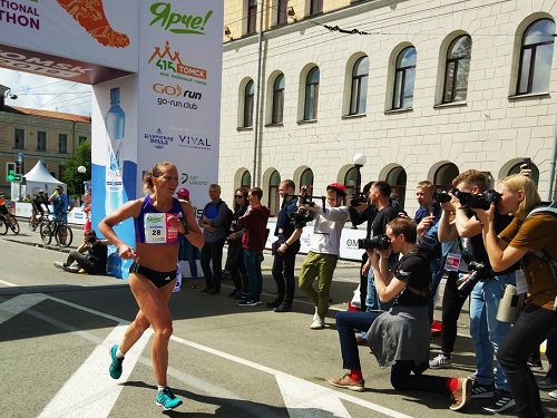 Омичка выиграла Томский марафон "Ярче"