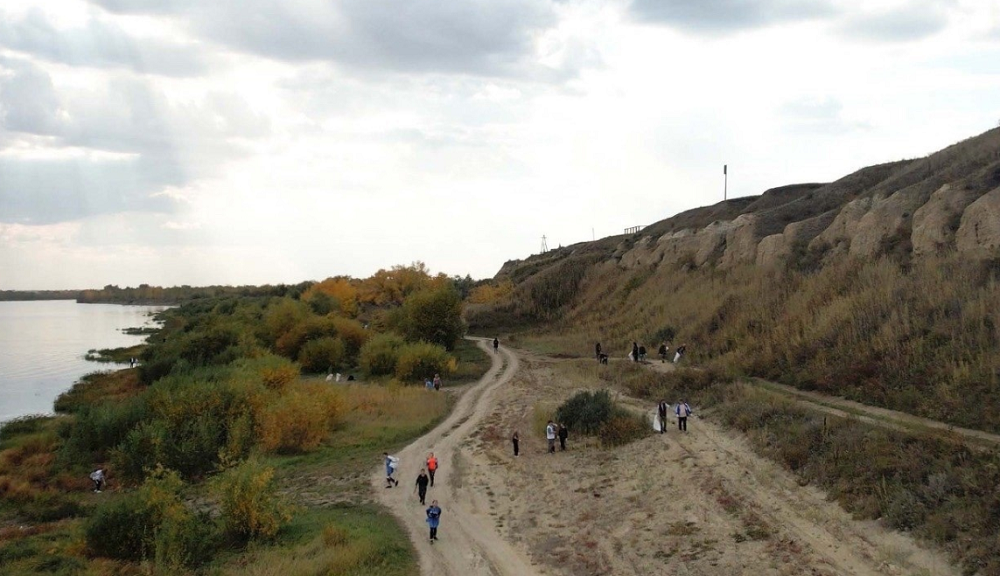 Территорию омского памятника природы «Берег Черского» привели в порядок волонтёры