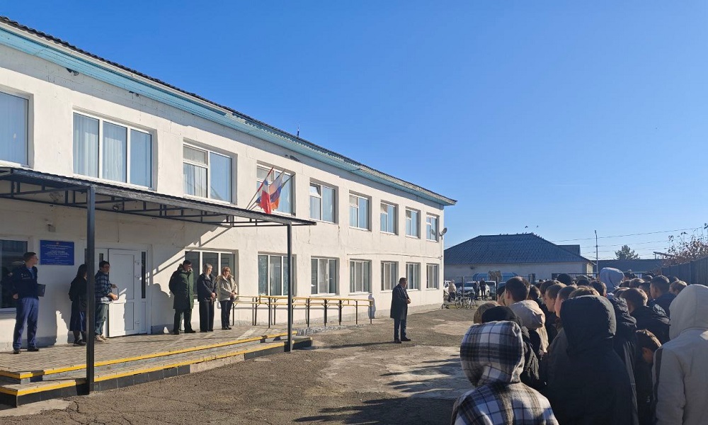 Омская область участвует в информационной акции «Есть такая профессия — Родину защищать!» 