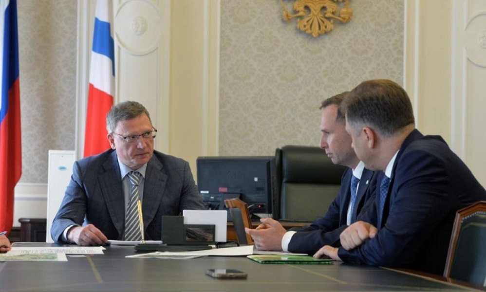 Губернатору Омской области представили нового руководителя Сибирского Сбербанка