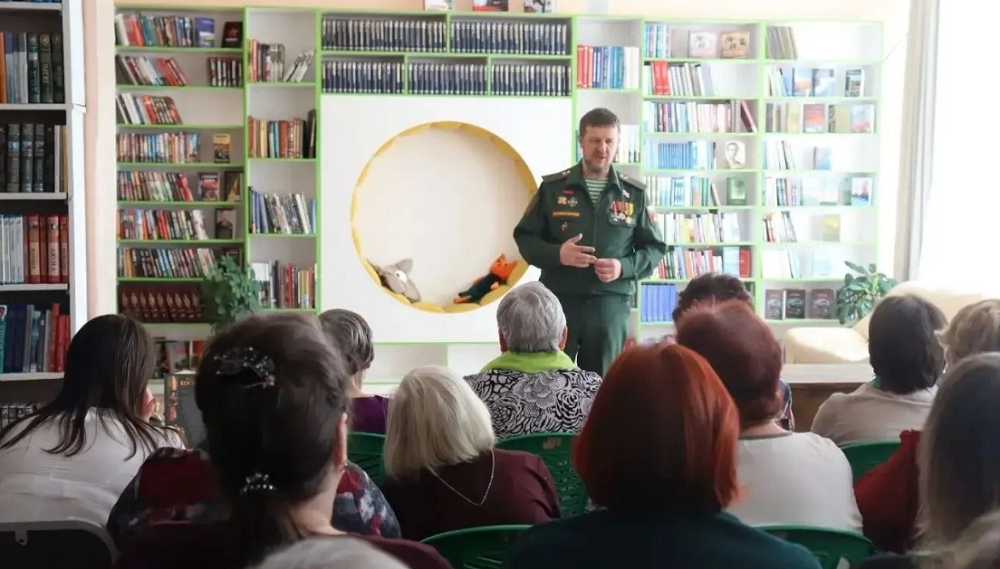 Финалист программы «ПРОдвижение ГЕРОЕВ» Дмитрий Шарушинский прочёл лекцию в Саргатке
