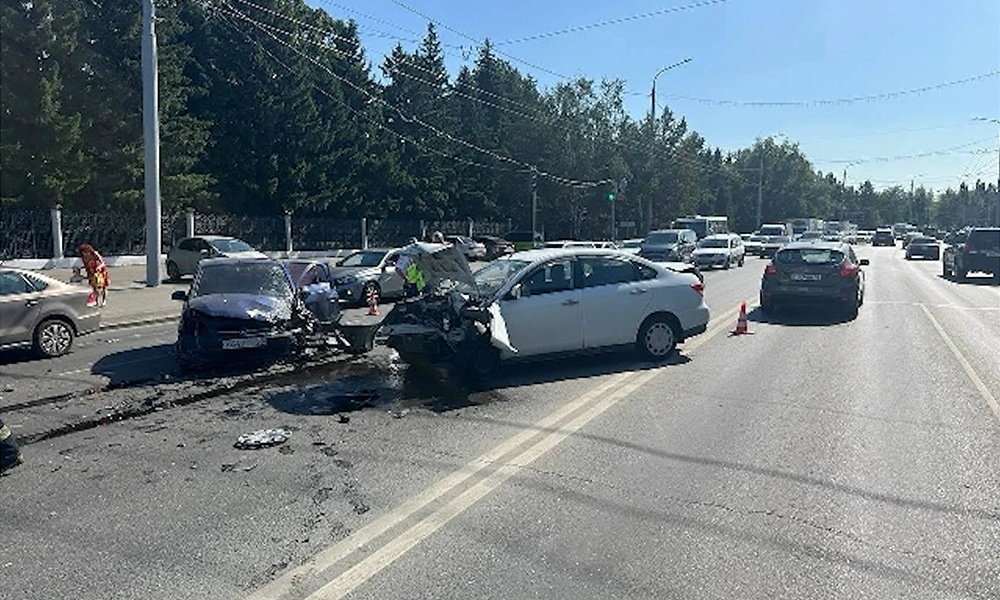 В ДТП на Красном Пути пострадали четыре человека 