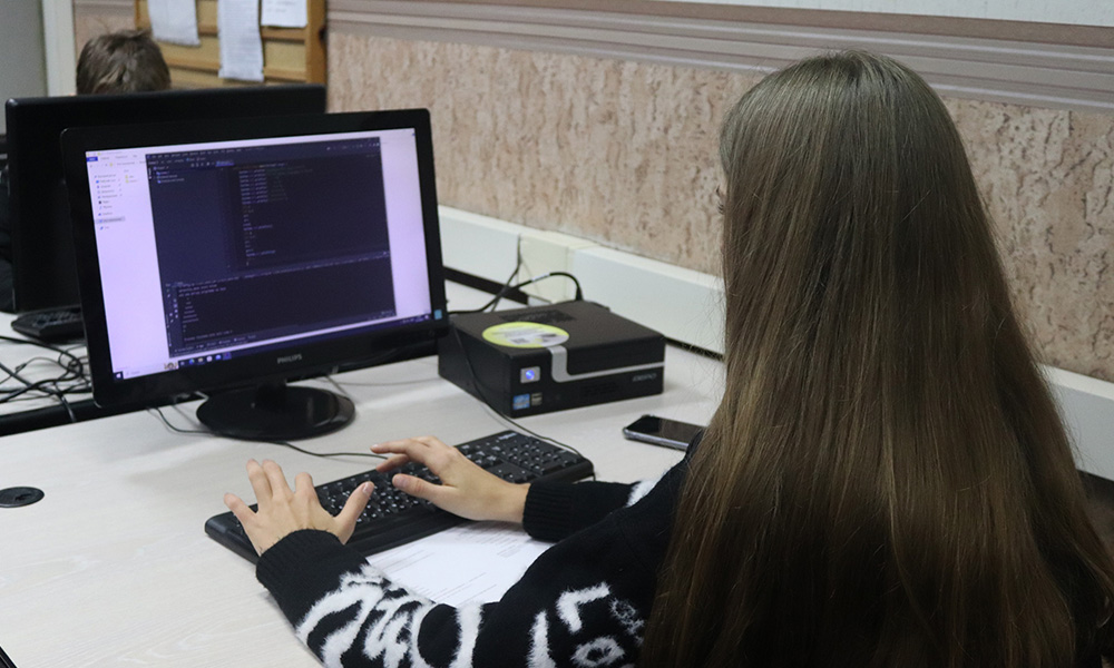 Инженеры всего мира отмечают профессиональный праздник 