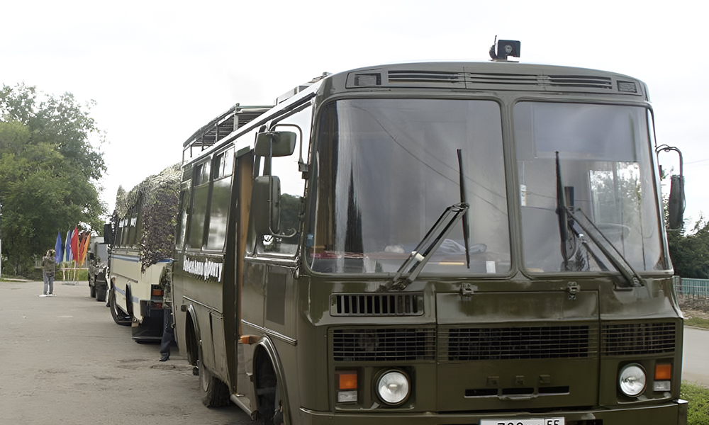 Омские организации продолжают передавать автомобили в зону спецоперации
