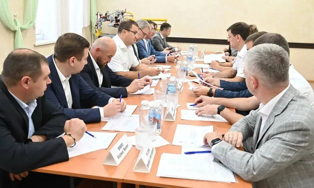 Виталий Хоценко поставил новые задачи по газификации Омской области