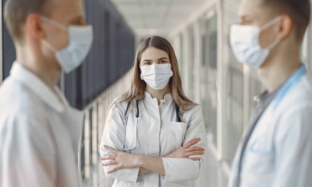 В омских вузах возвращают масочный режим 