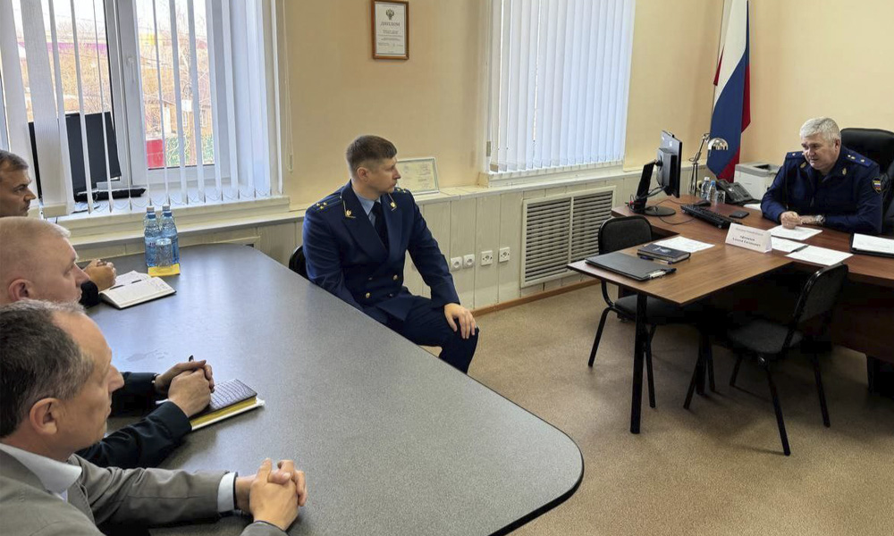 В Нововаршавском районе назначили нового прокурора