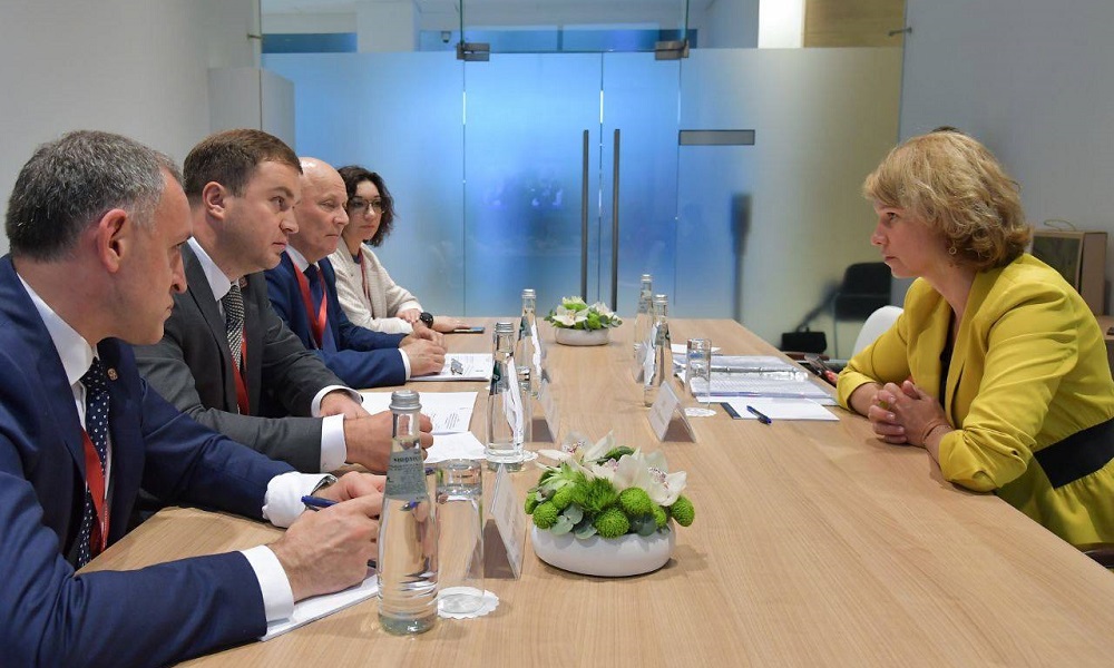 Глава Омской области Виталий Хоценко встретился с министром сельского хозяйства России