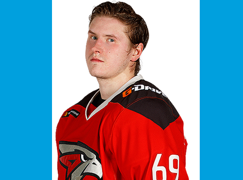 Омский "Авангард" может покинуть один из игроков