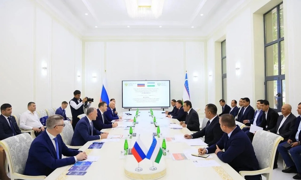 Губернатор Омской области совершает рабочую поездку в Узбекистан