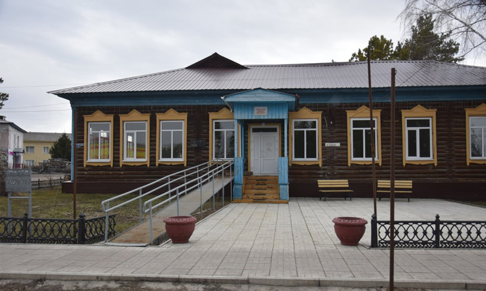 Библиотека Колосовского района преобразится в рамках национального проекта