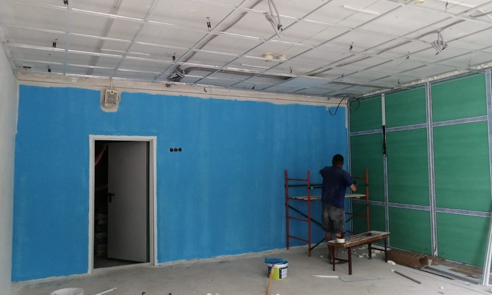 В Омске продолжают ремонтировать школу № 151, где будет открыт «Кванториум»