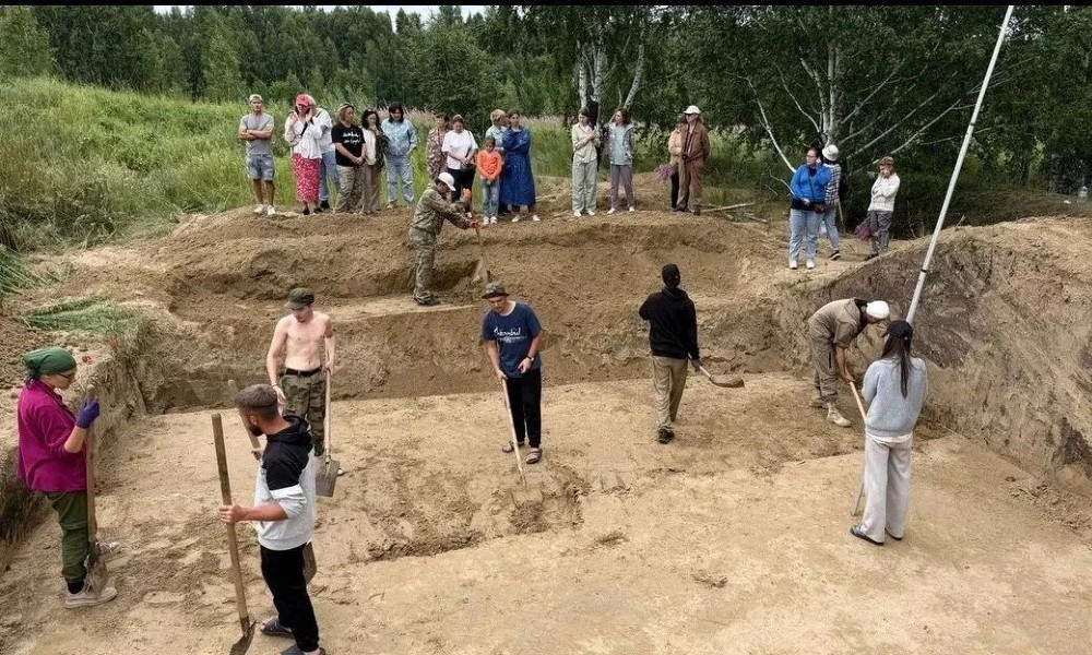 Археологи ОмГУ ведут раскопки стоянки эпохи палеолита возрастом 12 тысяч лет