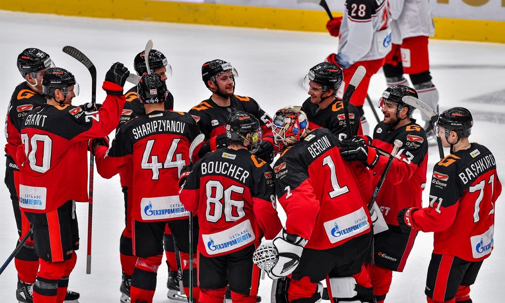 Три «ястреба» в топе лучших игроков КХЛ