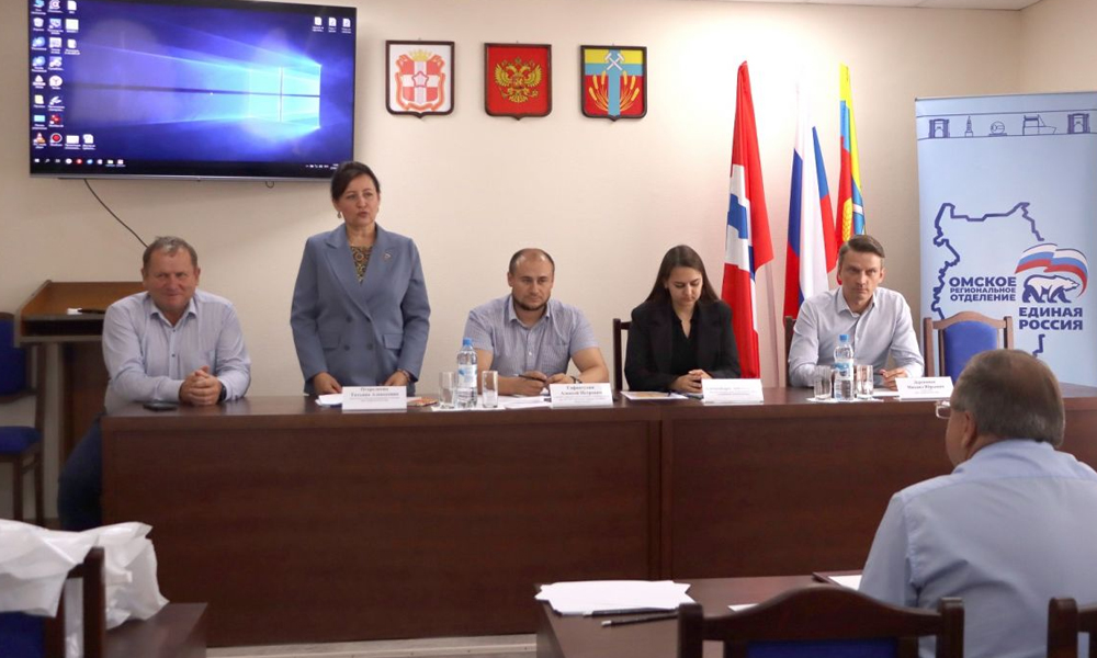 В Исилькульском районе провели тренинг для депутатов