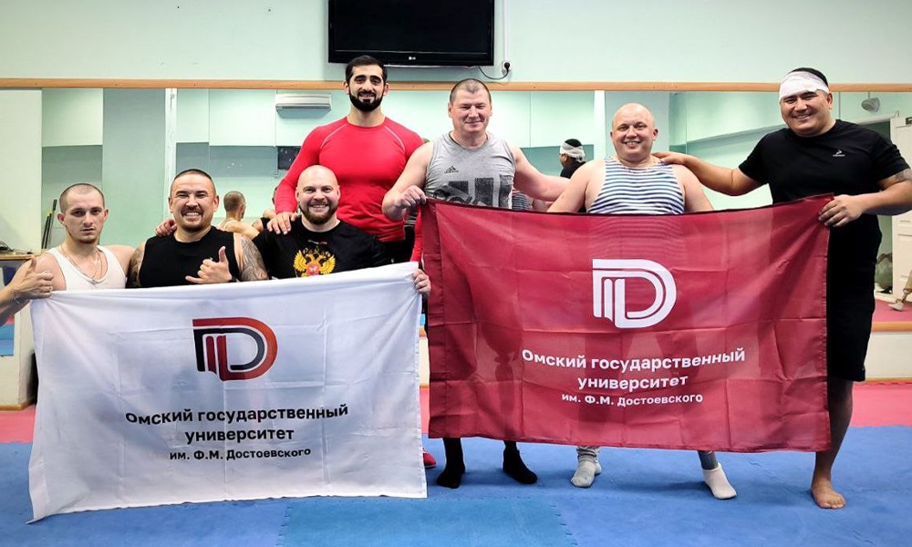 Омская сборная по следж-хоккею готовится к «Кубку Героев» в ОмГУ