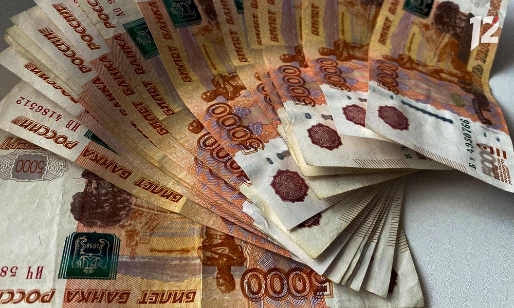 У работников со стажем в России медленнее растёт зарплата, чем у новых сотрудников