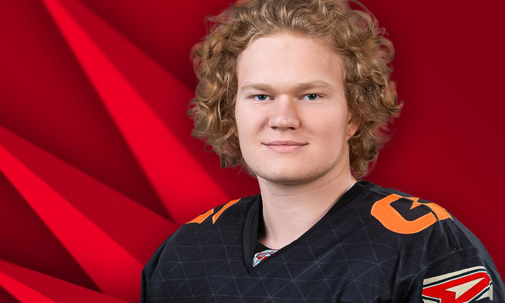 Омский «Авангард» покинул нападающий Егор Ядыкин