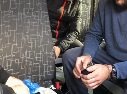 В Омске директора турфирмы задержали с экстази, травой и амфетамином