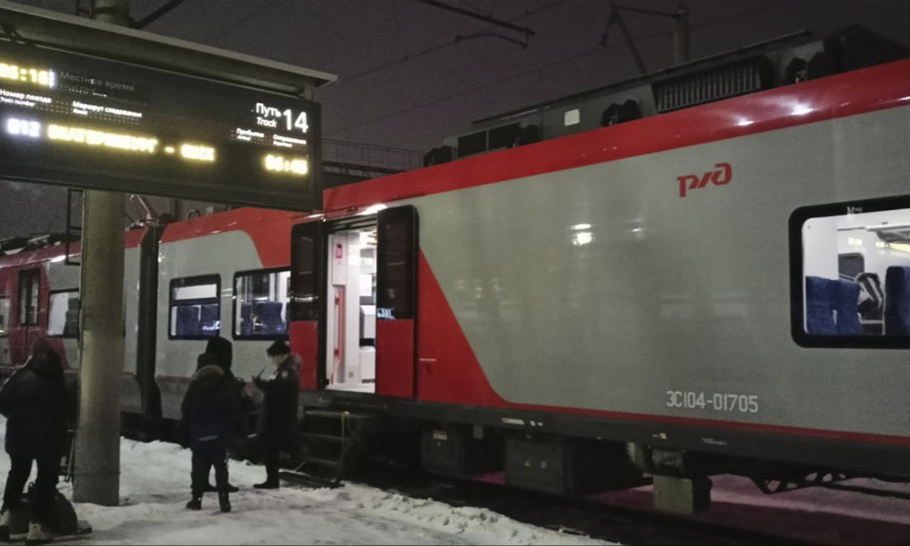 Поезд «Финист» начал курсировать между Омском и Екатеринбургом