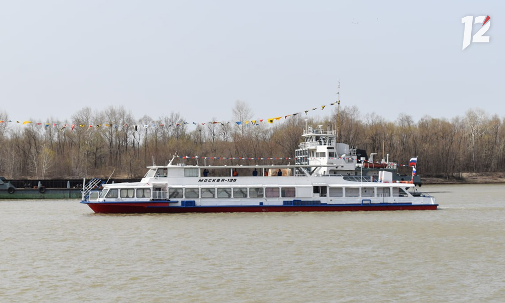 На «Москве-126» по маршруту «Центр — Зелёный берег» в этом году прокатились больше 11 тысяч омичей 