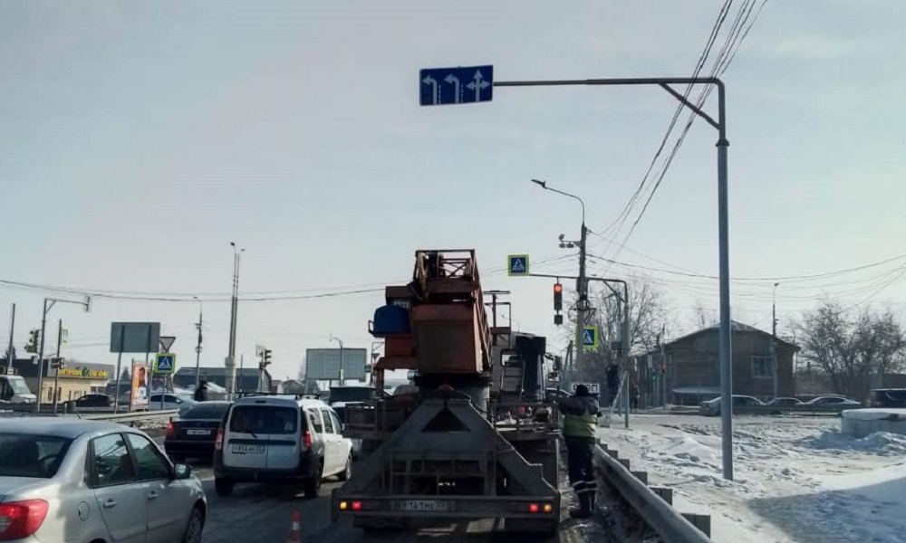 В Омске вступили в силу изменения в схеме движения транспорта на пересечении улиц Конева и 3-й Енисейской