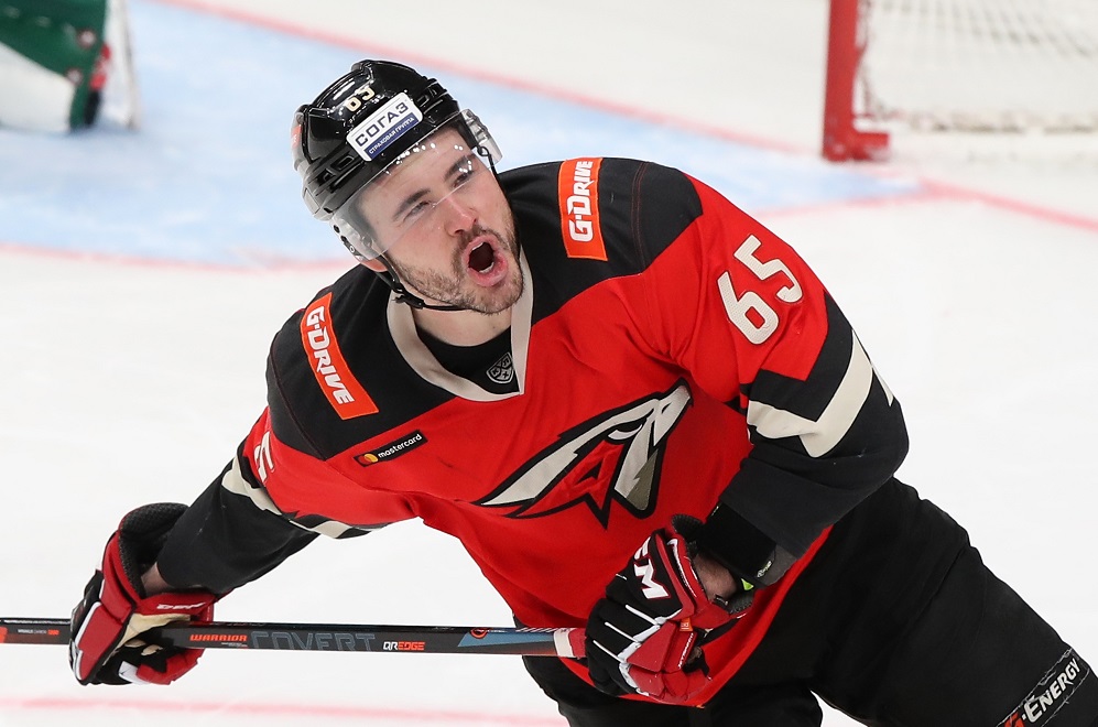 "Авангард" может выплатить Андригетто и Беку 40 млн рублей