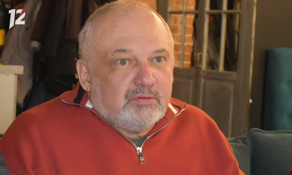 Актёры драмтеатра исполнят в сопровождении оркестра песни на стихи омского врача 