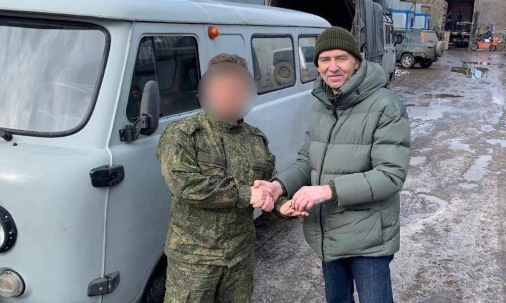 «Единая Россия» доставила гуманитарную помощь омским бойцам в зону СВО