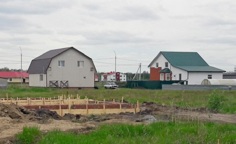 Омские многодетные семьи смогут получать денежные выплаты вместо земельных участков