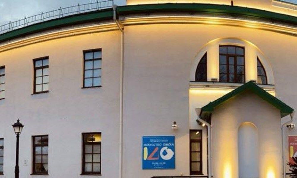 Омские многодетные семьи получили возможность бесплатно посещать музеи по QR-коду