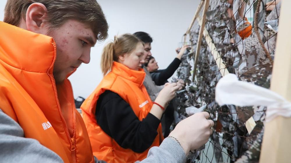 Омские студенты изготавливают армейский камуфляж для российских военнослужащих 