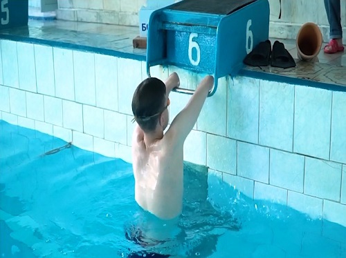 Телезрители 12 канала узнают, как большая вода помогает детям с инвалидностью