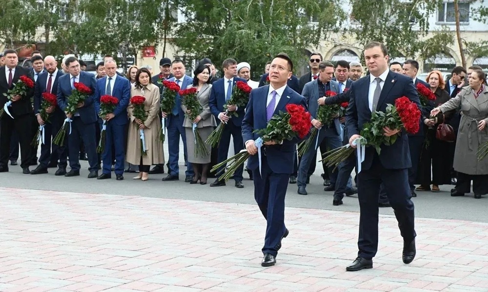 Виталий Хоценко возглавил делегацию Омской области на международном форуме «Иртыш: река дружбы — река развития»