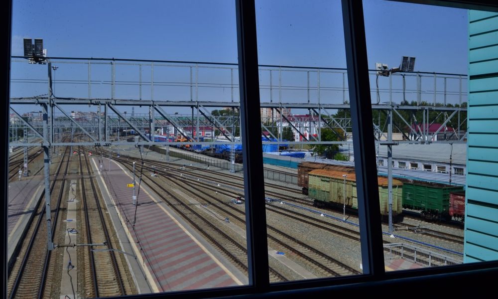 Омские железнодорожники рассказали, как дезинфицируют электрички