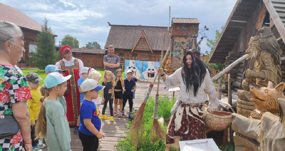 Музей сказки «Васин хутор» приглашает жителей Омской области отметить Яблочный Спас