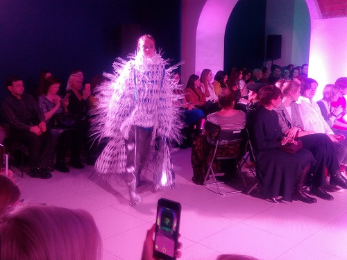 Чем удивляли гостей на закрытом модном показе в Омске?