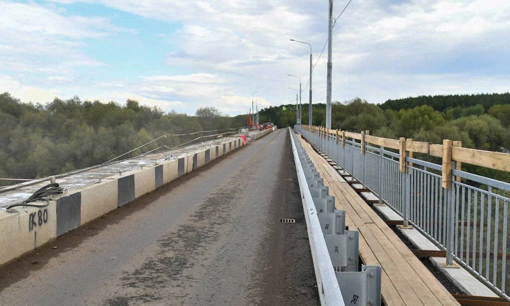 В Муромцевском районе ускорят ремонт моста через реку Тару