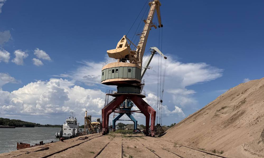 Виталий Хоценко обсудил возможности использования Иртыша как ключевого транспортного коридора