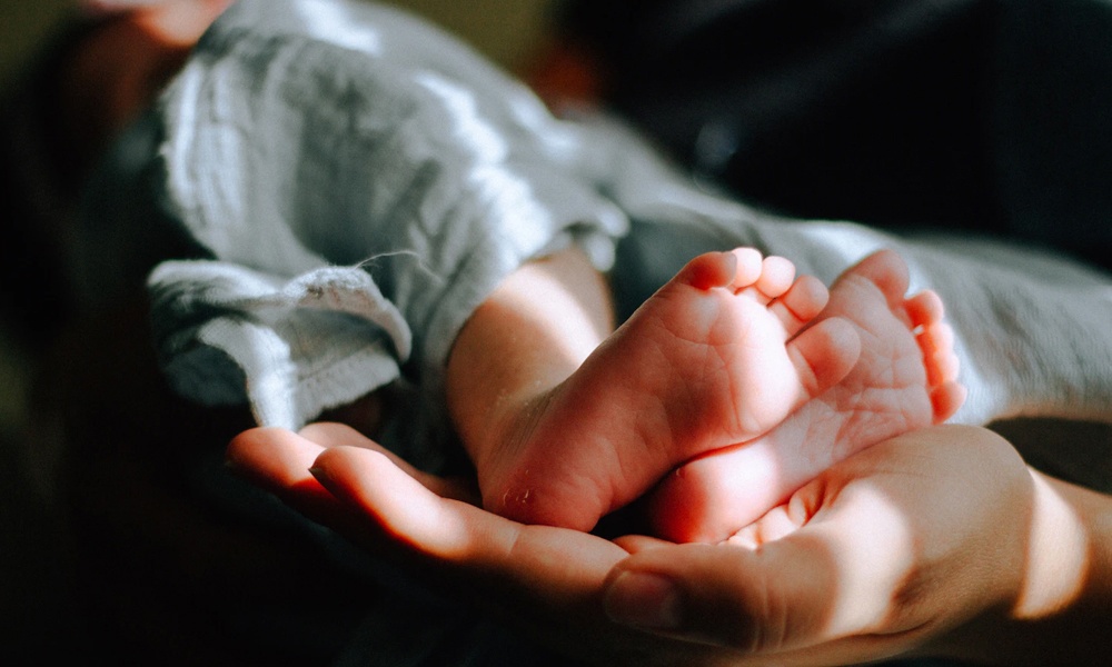 Омичка приняла участие в реалити-шоу и родила ребёнка перед камерами