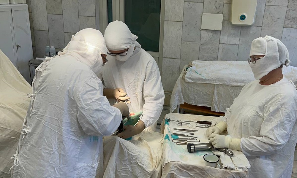  Врачи КМХЦ рассказали, как проходит операция по исправлению вальгусной деформации первого пальца стопы