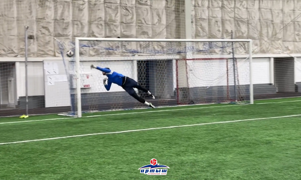 В омской футбольной команде ждут экс-вратаря сборной России 