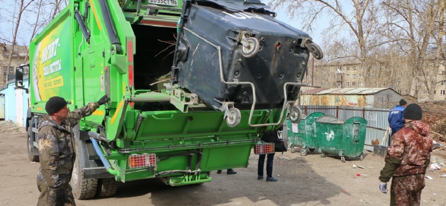 Омских предпринимателей отшрафовали почти на 2 млн рублей за незаконный выброс мусора 