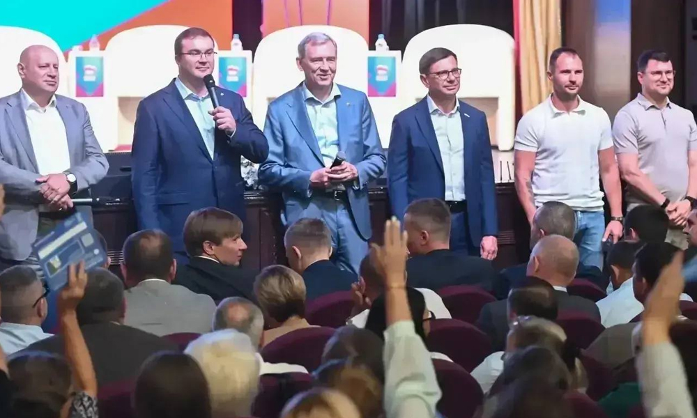 Виталий Хоценко встретился с жителями Советского округа Омска