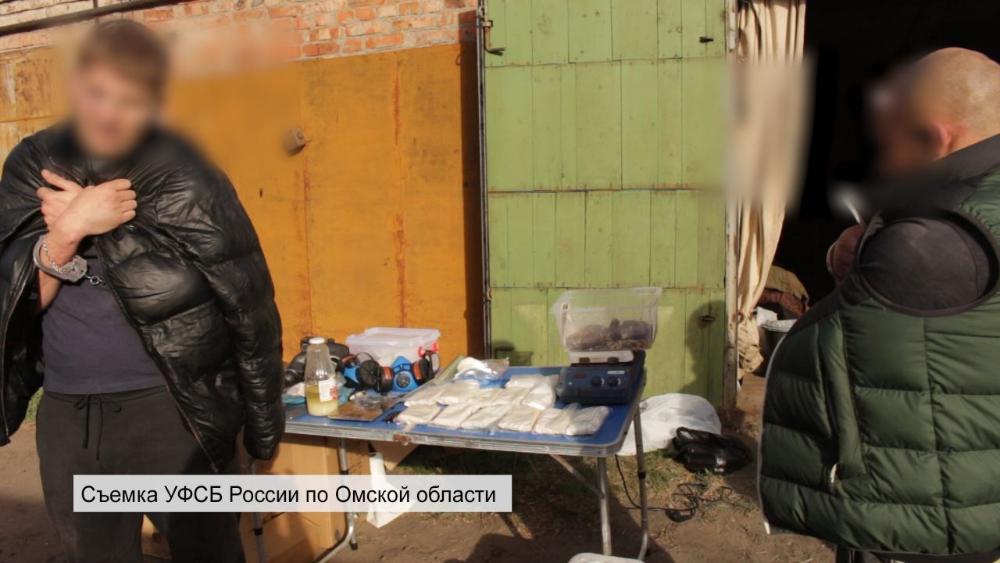 Омский облсуд приговорил двух организаторов подпольной лаборатории к 11 годам заключения 